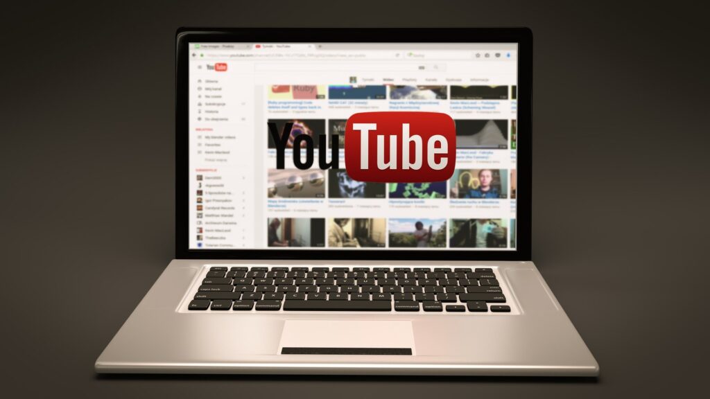 【初心者必見】YouTubeの始め方～チャンネル開設から動画アップロード、収益化の方法まで一挙開設～
